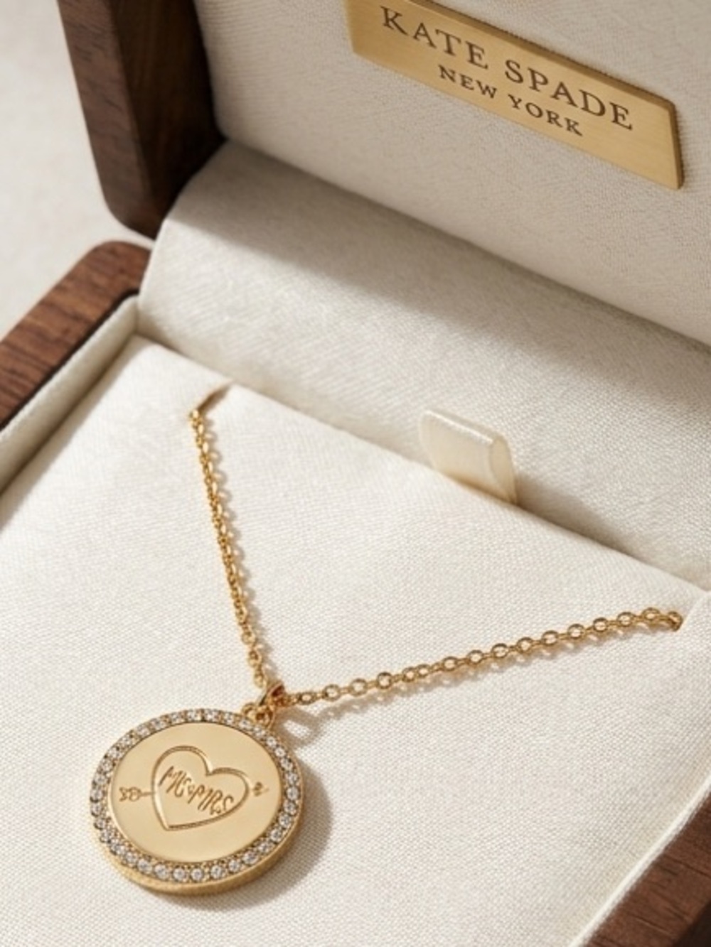 Kate Spade ✨ Gold Pavé Heart ✨ Crystal Halo ✨Mr & Mrs✨ Round Pendant Necklace✨